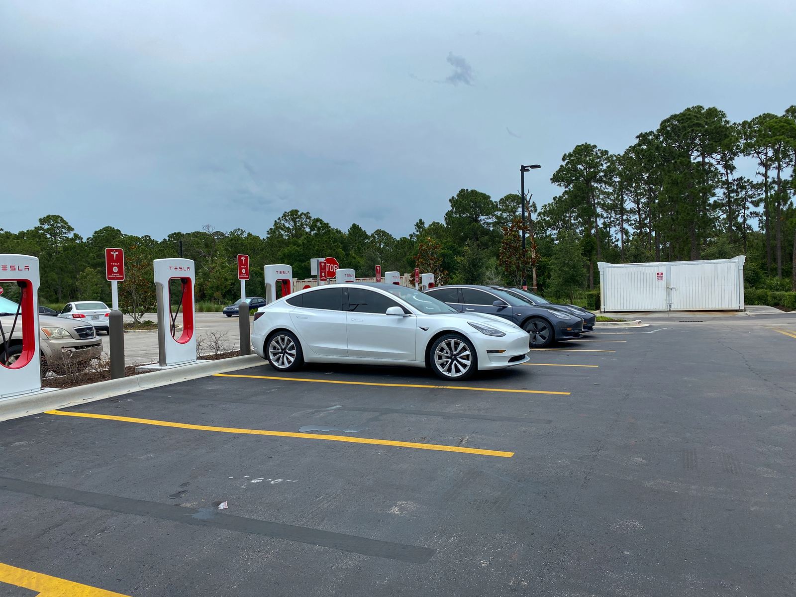 EV parking lots marking